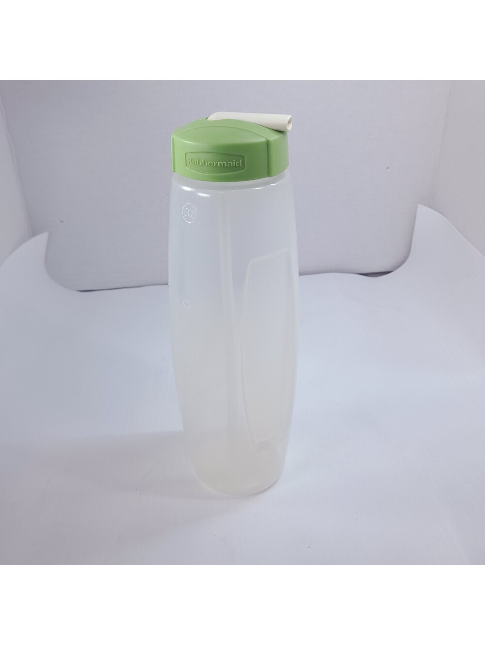 Rubbermaid Servin Saver Beverage water Bottle 32oz Drink Sippin Green 7F86 straw